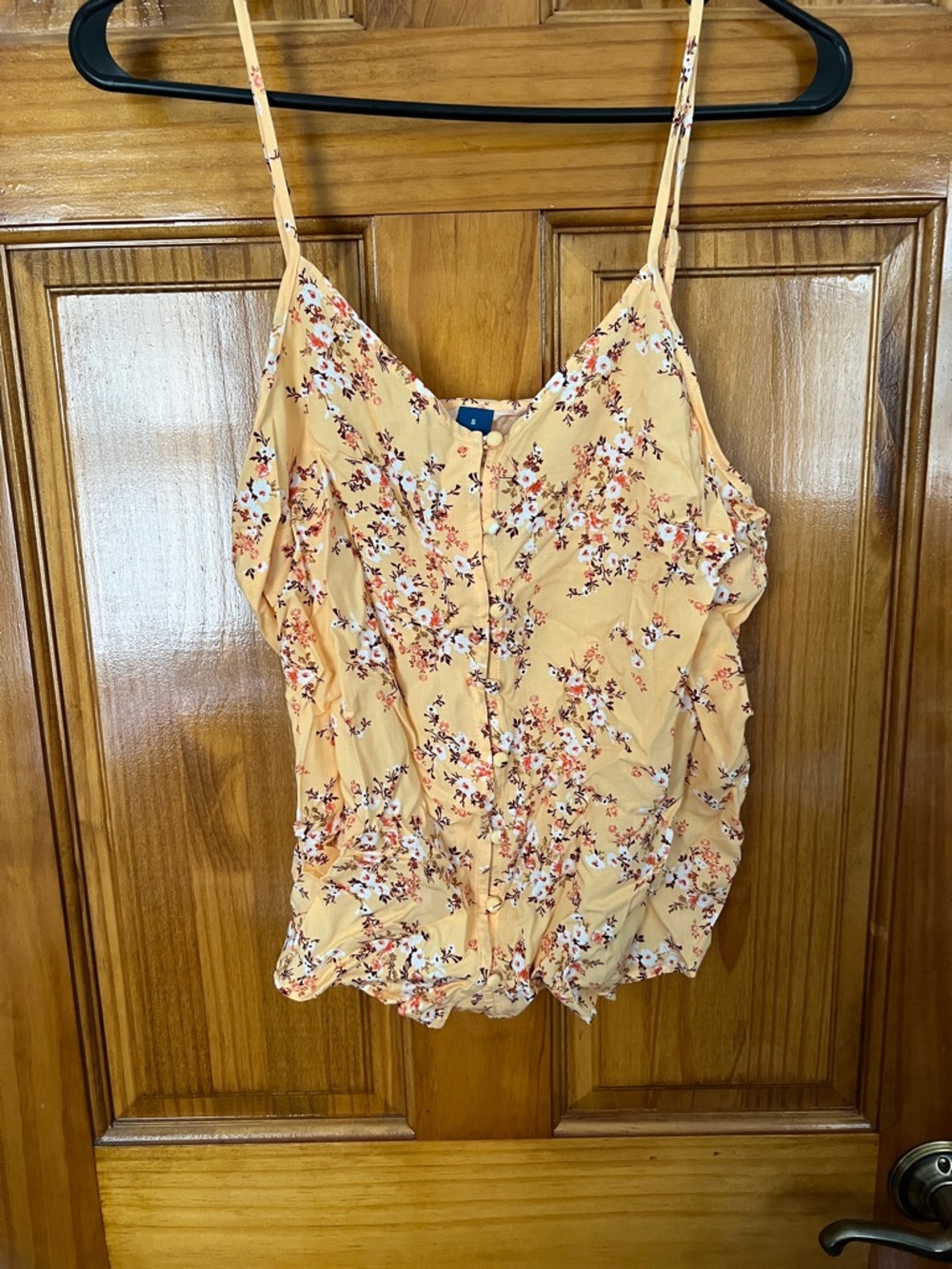 Old Navy small buttoned tank